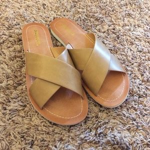 Sandal
