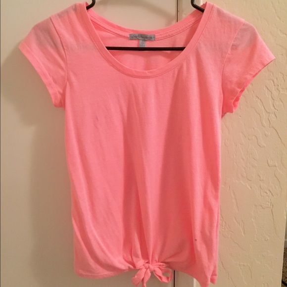 Peach/pink top!