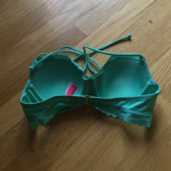 Victorias Secret swim top - Picture 2 of 2