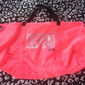 NWT large VS sport duffle bag