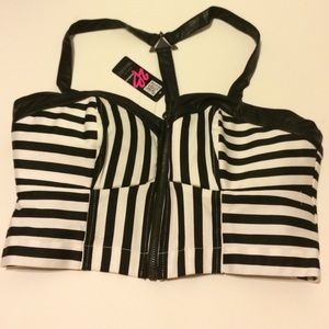 2B BEBE Striped zip front crop top