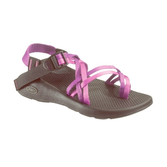 Women's size 8 purple Chacos