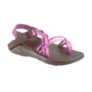 Women's size 8 purple Chacos