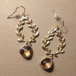 Gold wreath earrings