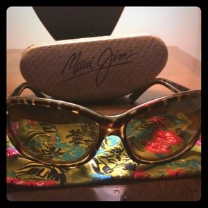 Maui Jim 'Pearl City' 63mm Tortoise Sunglasses