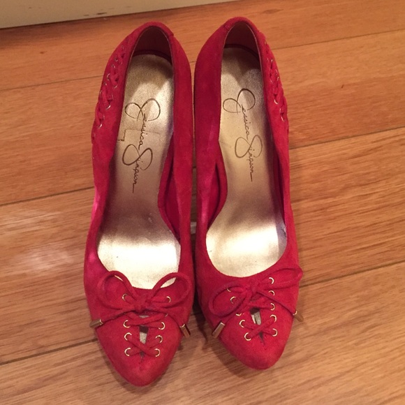 Sexy red pumps