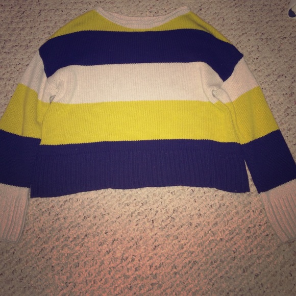 Knit striped cropped sweater