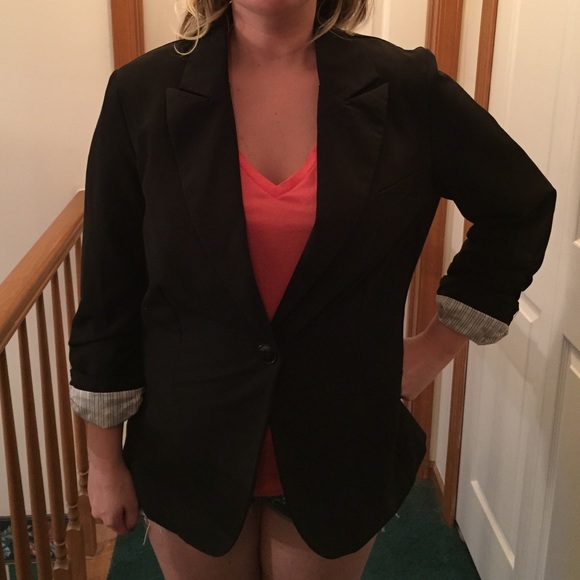 Price ⬇️ Stooshy brand blazer