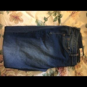 Lei brand. Blue jean jeggings