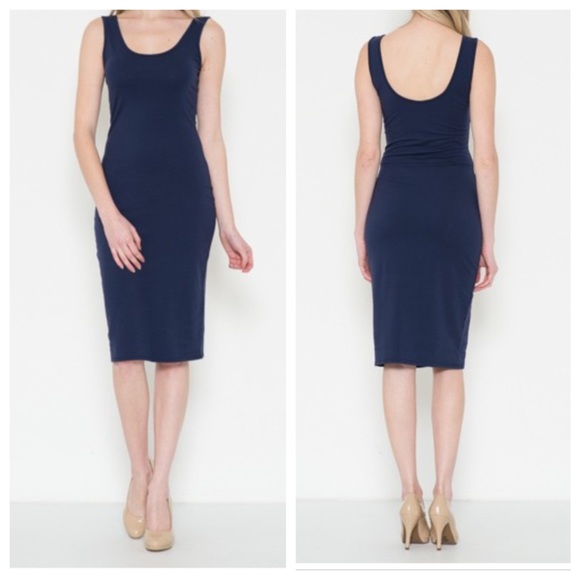 ✨LAST ONE✨Navy blue midi dress - Picture 2 of 3