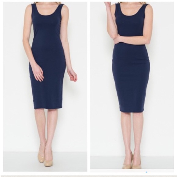 ✨LAST ONE✨Navy blue midi dress - Picture 3 of 3