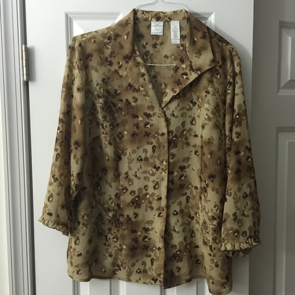 Blouse by EMMA JAMES size 16W