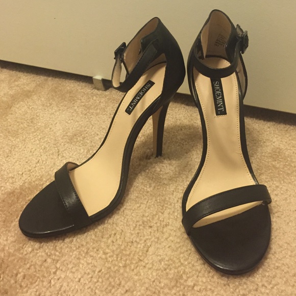 Shoemint Shiva black strap heels - Picture 2 of 5