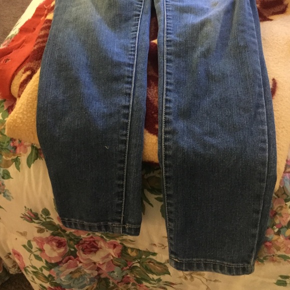 Blue jeans - Picture 2 of 2