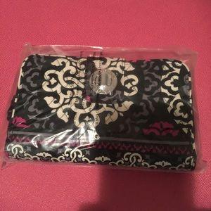 Reserved for @coleygurl87 turn lock wallet