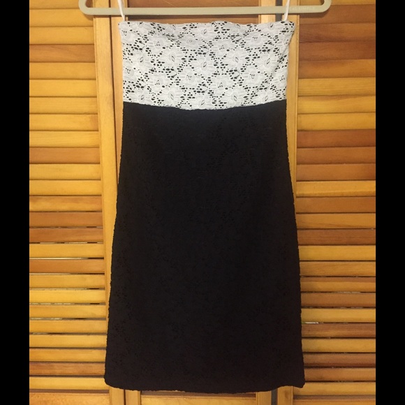 Strapless Lace Bodycon Dress