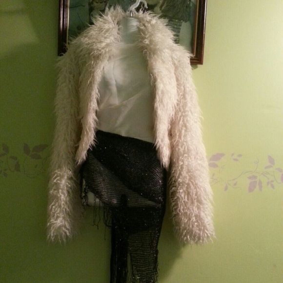 โจ4x HPโจWhite Shag Coat. NWOT - Picture 4 of 5