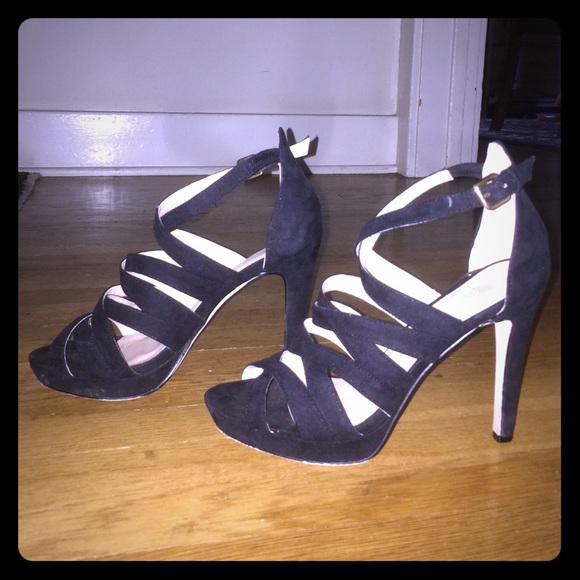 Sexy strappy black faux suede heels from H&M