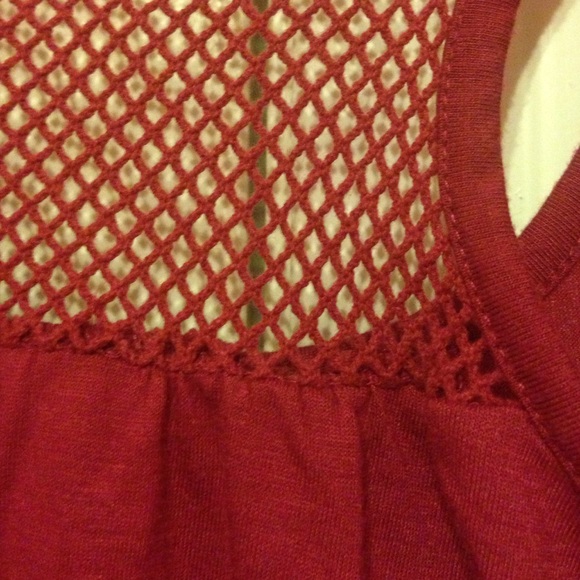 Mesh-Like Racer Back Top (Floral Design) - Picture 3 of 3