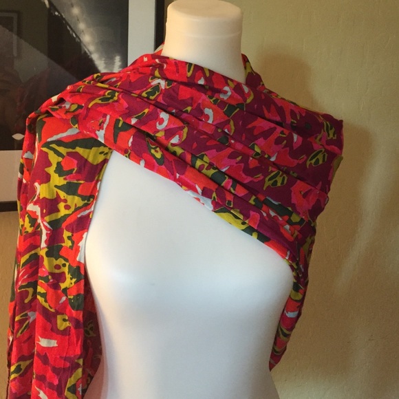 Lucky Brand Scarf Or Shawl Camo