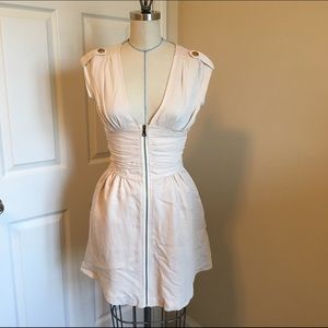 Low V neck cotton dress