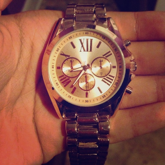 Forever 21 ( gold watch )