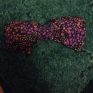 Twisted floral swim top. Medium.