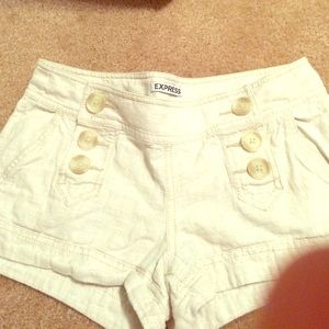 Size 00 express khaki shorts great condition