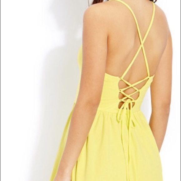 Forever 21
Yellow Laid Back Ruched Dress