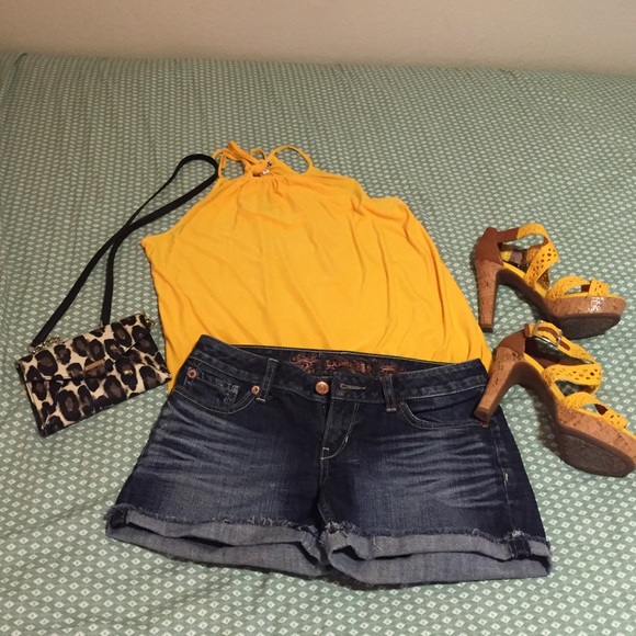 ❌SOLD❌ Express Denim Shorts - Picture 1 of 3