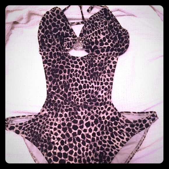 Swimming suit
