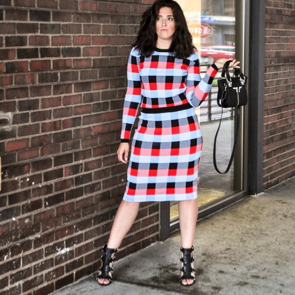 Sold! Endless Rose Checked Longsleeve Woven Top - Picture 3 of 4