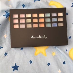 ‼️SALE‼️Love & beauty palette