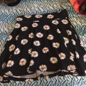 Daisy skater skirt