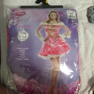 Aurora Halloween costume! Worn once! Size 2-4