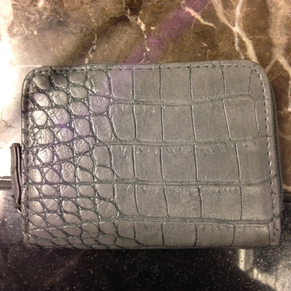 wallet - Picture 2 of 3