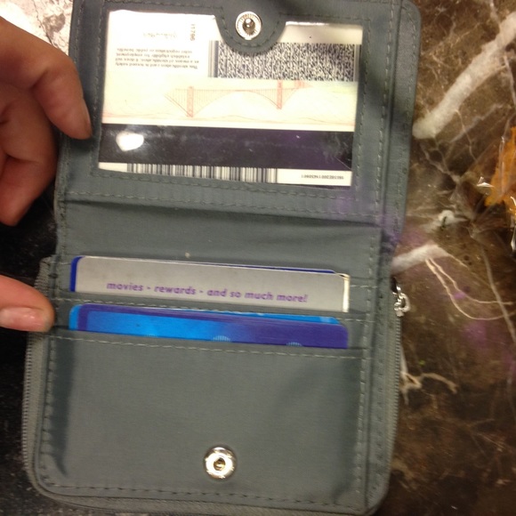 wallet - Picture 3 of 3