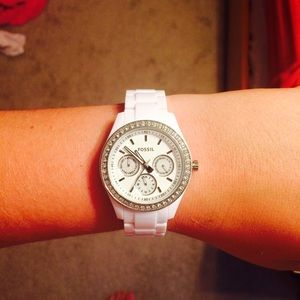 White fossil watch 🎉🎉 marked down💥💥