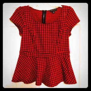 FOREVER 21 PLUS RED & BLACK HOUNDSTOOTH PEPLUM TOP