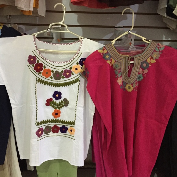 Traditional Mexican blouse - Picture 1 of 2