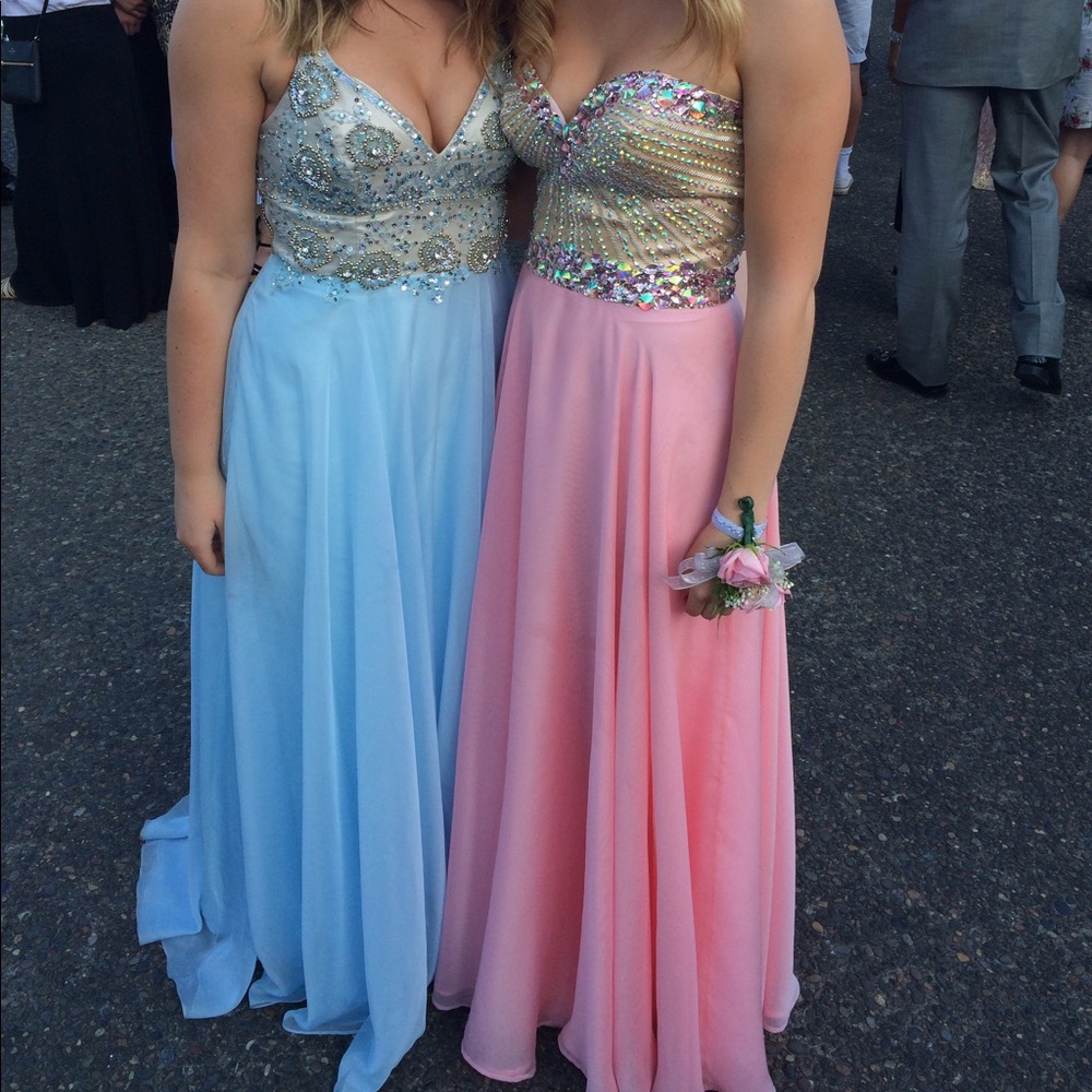 Sherri Hill Prom Dress - Picture 3 of 4