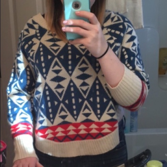 Sweater - Picture 4 of 4