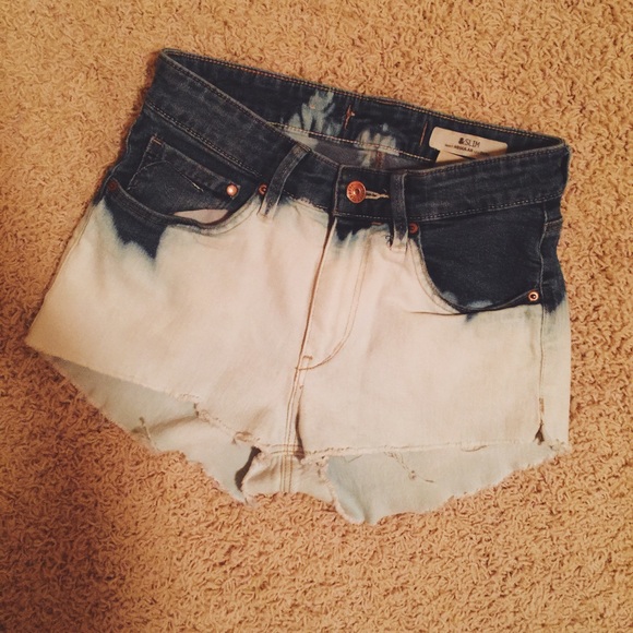 Forever 21 Pants - Forever 21 High Waist Cut Off Shorts