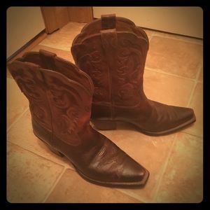 🎀 Ariat Western Shada Boots $180  So sexy! 7.5