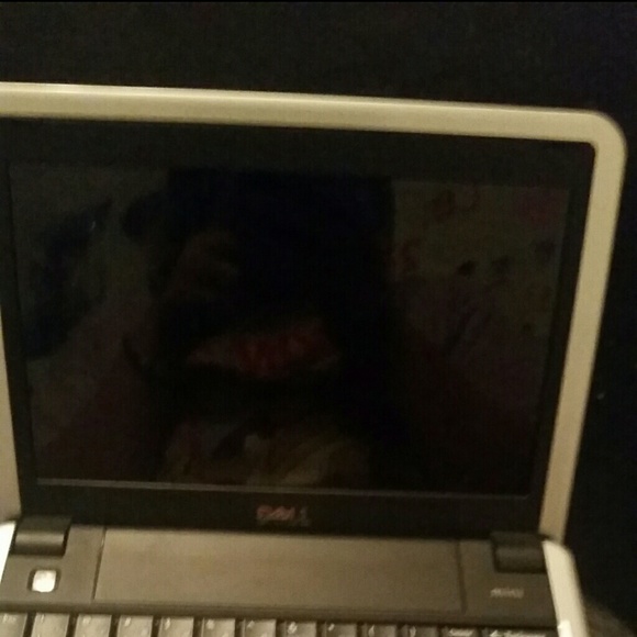 DELL MINI LAPTOP - Picture 1 of 4