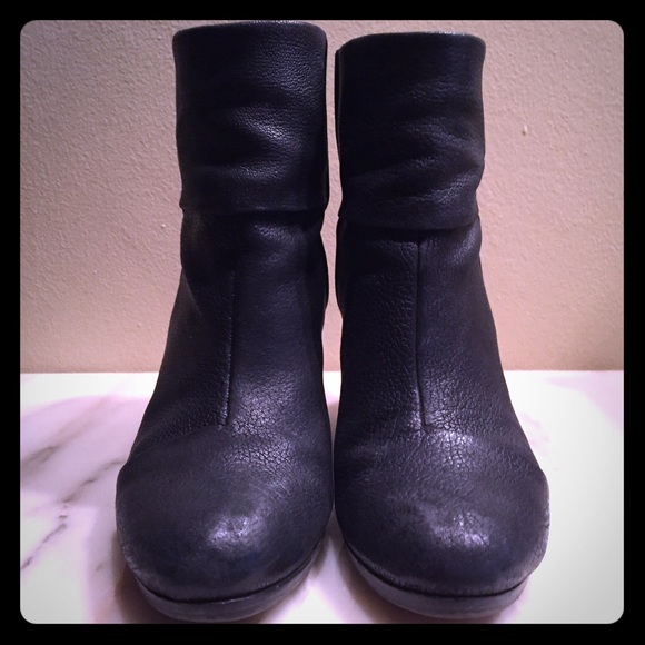 Vince Camuto Bootie