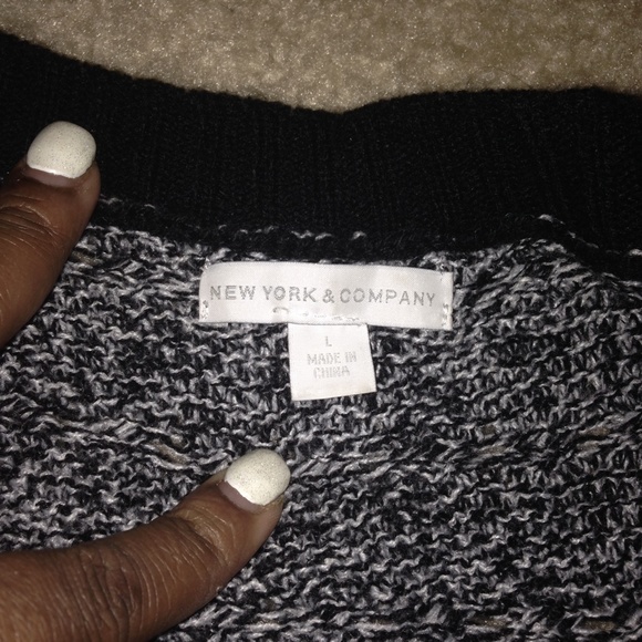 Sweater ! - Picture 2 of 2