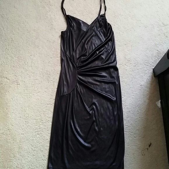 MINI BLACk DRESS