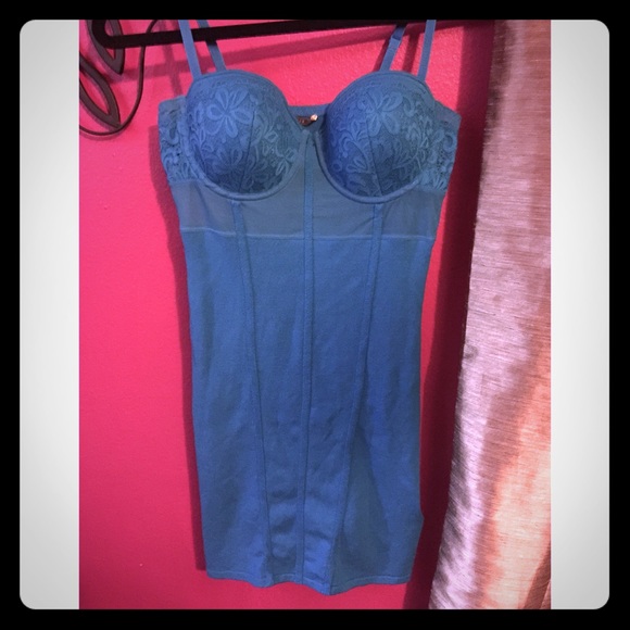 GUESS blue bodycon dress very cute never worn
