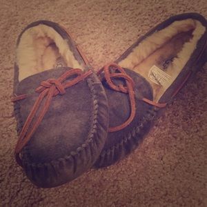 RESERVED ugg moccasin